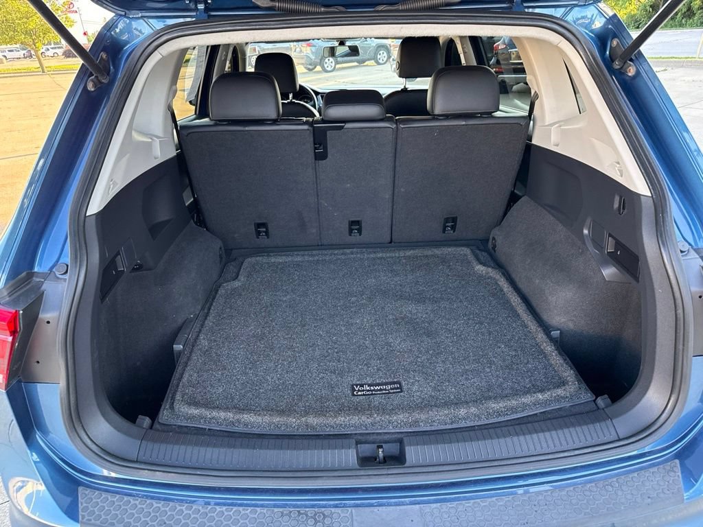 Used 2018 Volkswagen Tiguan SE AWD/4WD image 15