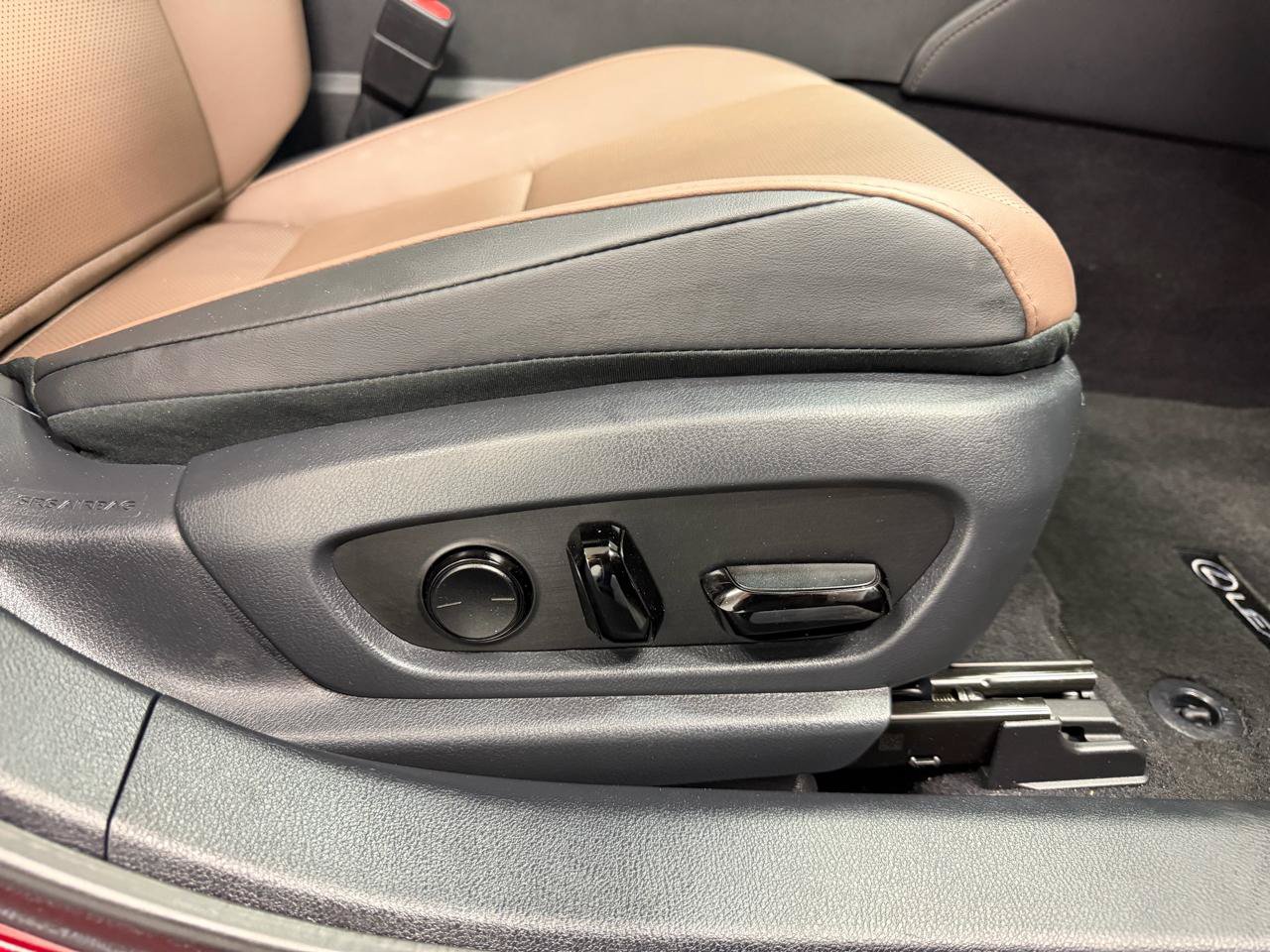Used 2023 Lexus ES 350 w/ Premium Package FWD image 15