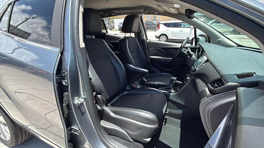 Used 2019 Buick Encore Preferred w/ Safety Package FWD image 38