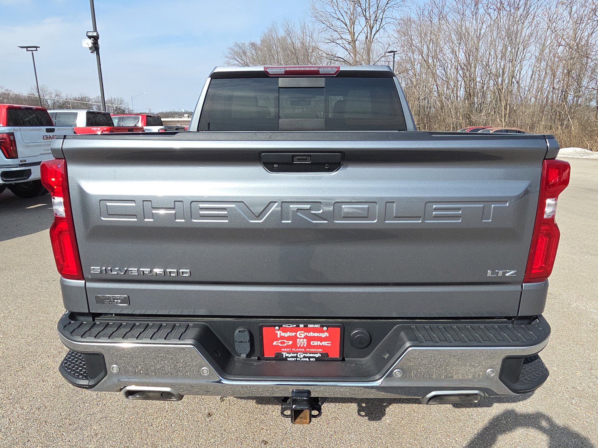 Used 2022 Chevrolet Silverado 1500 LTZ w/ Z71 Off-Road Package image 7