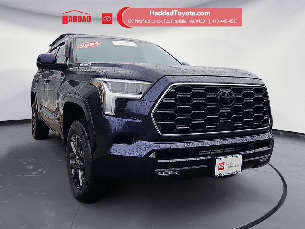 Used 2024 Toyota Sequoia Platinum AWD/4WD image 7