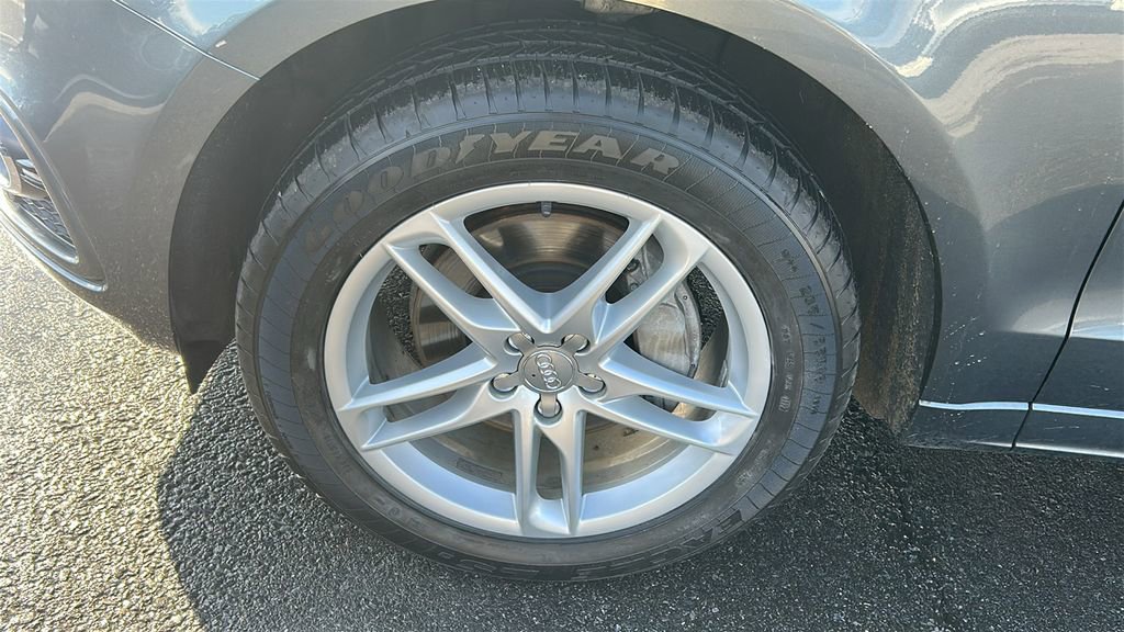 Used 2017 Audi Q5 3.0T Premium Plus w/ Technology Package image 9