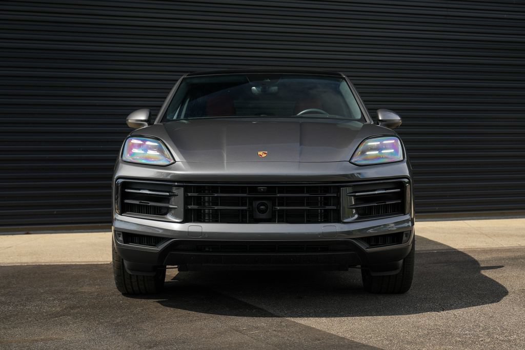 Certified 2026 Porsche Cayenne Coupe AWD/4WD image 6
