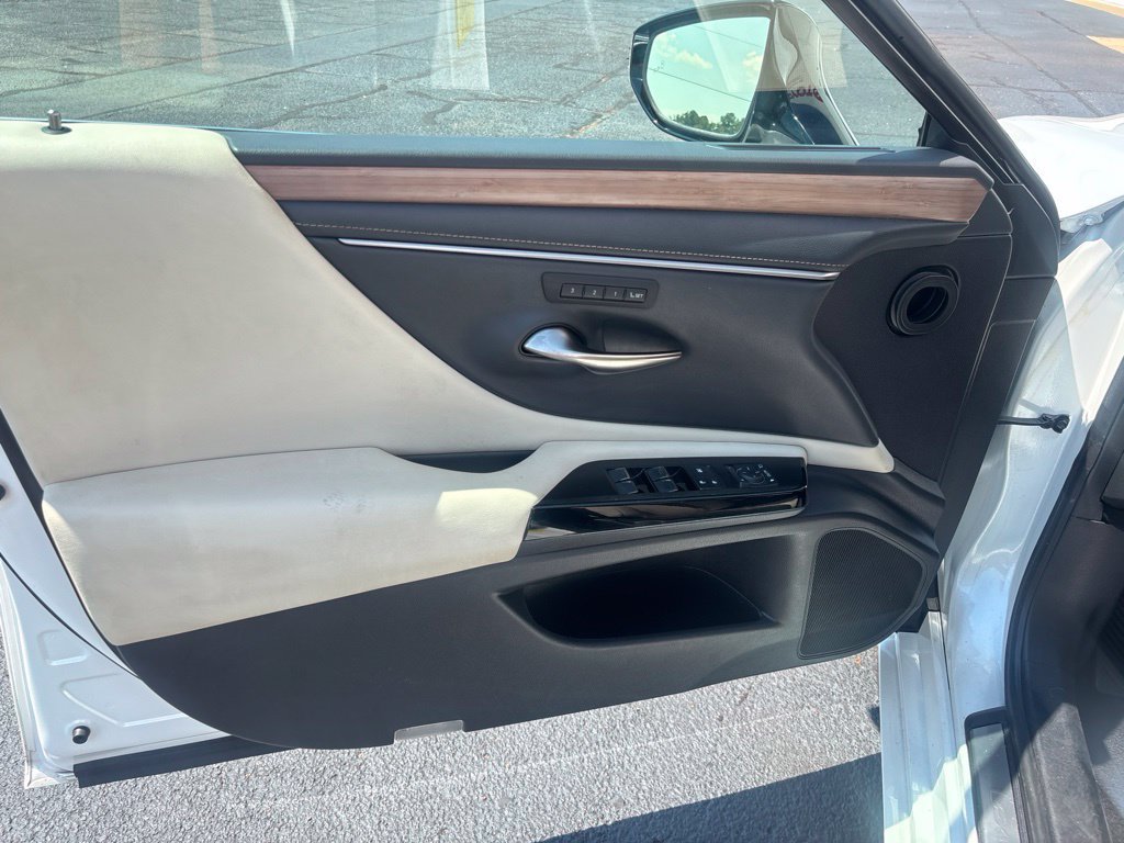 Used 2023 Lexus ES 350 w/ Premium Package FWD image 7