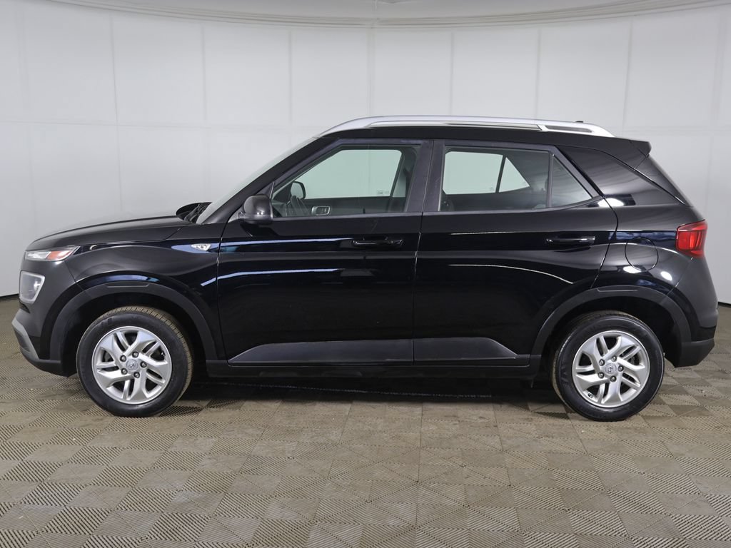Used 2020 Hyundai Venue SEL FWD image 10