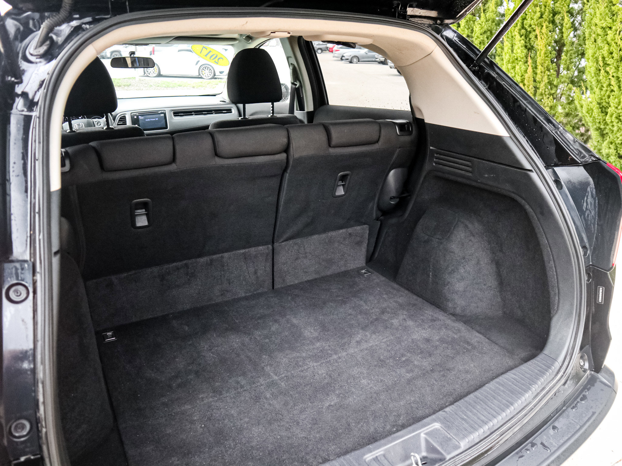 Used 2017 Honda HR-V EX image 31