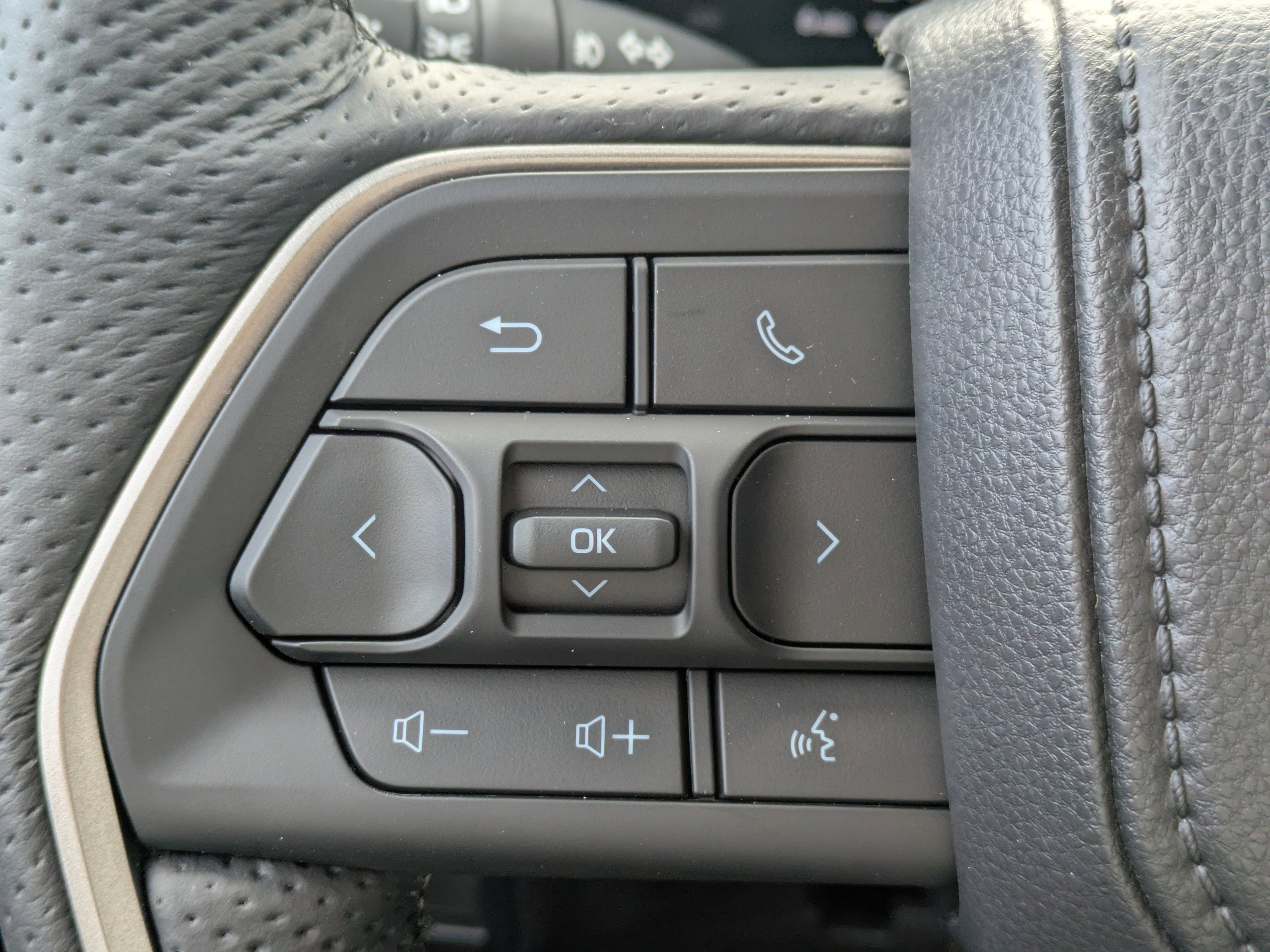 New 2026 Toyota Tundra Limited AWD/4WD image 26