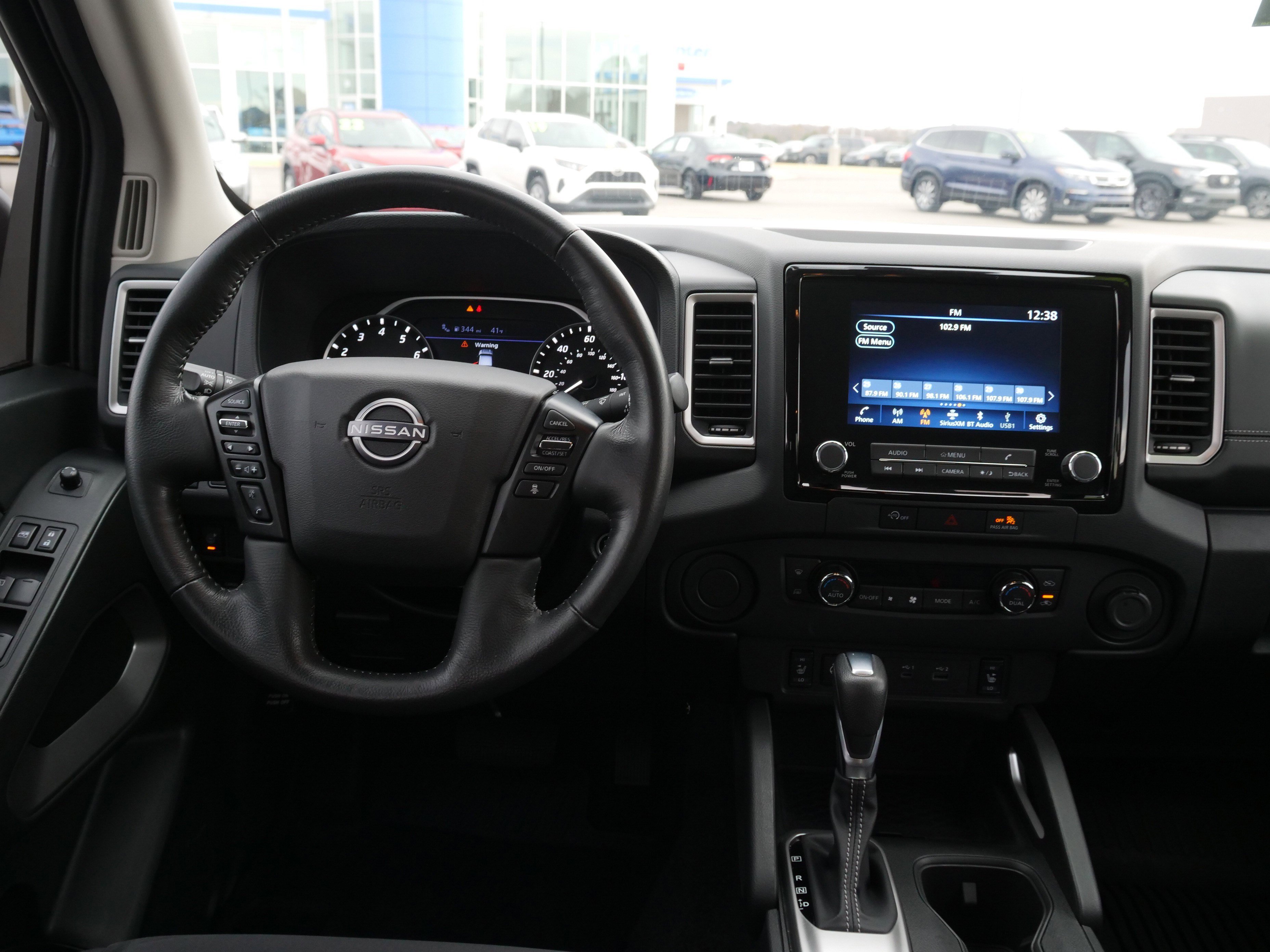 Used 2024 Nissan Frontier SV w/ SV Convenience Package image 20