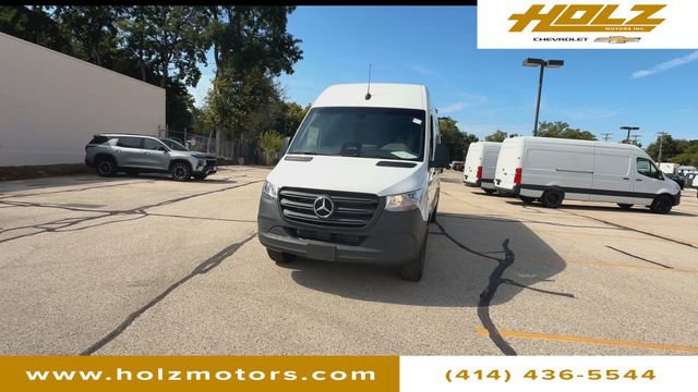 Used 2025 Mercedes-Benz Sprinter 2500 image 5