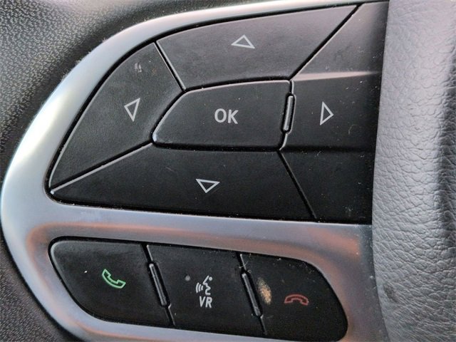 Certified 2023 Chrysler Pacifica Limited image 20