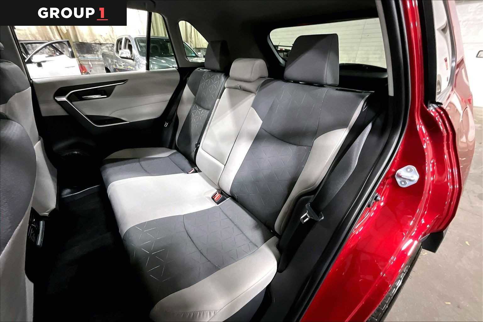 Used 2025 Toyota RAV4 XLE image 20