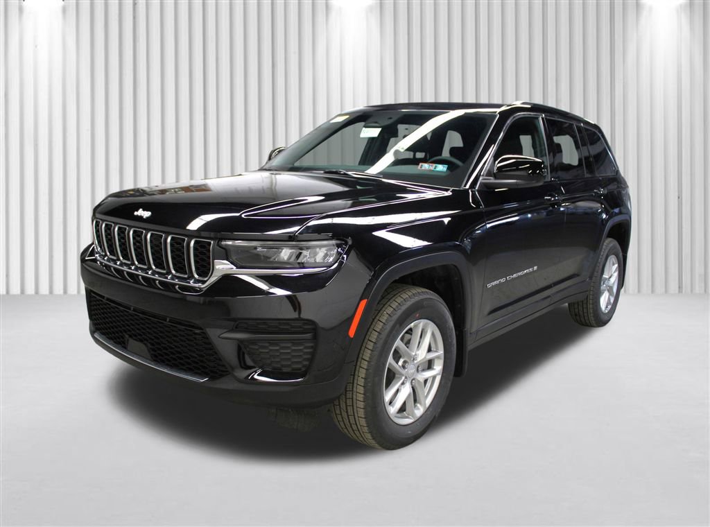 New 2026 Jeep Grand Cherokee Laredo image 8
