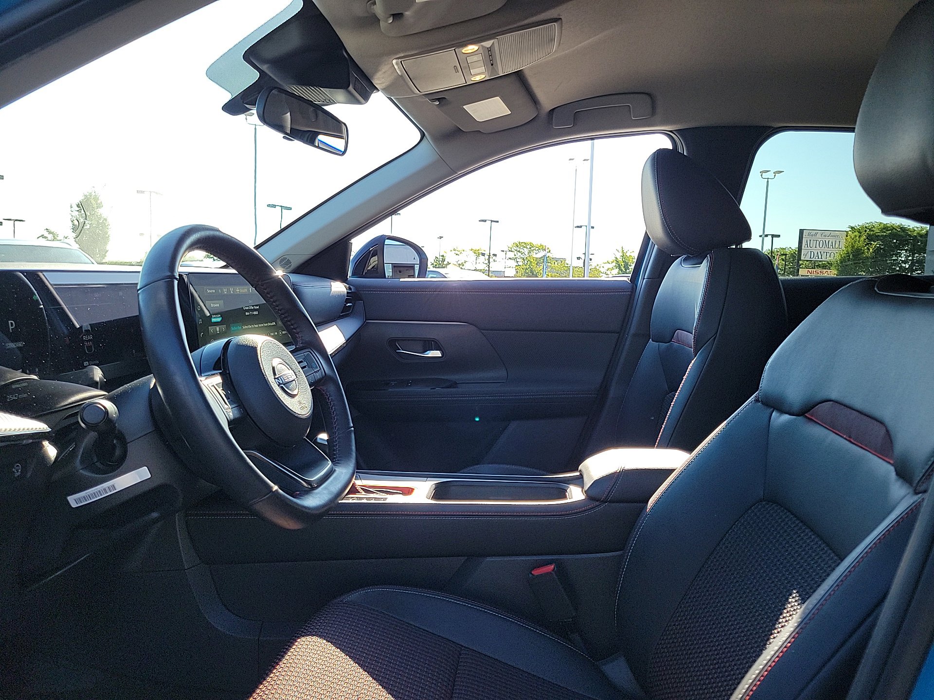 Certified 2025 Nissan Kicks SR image 13