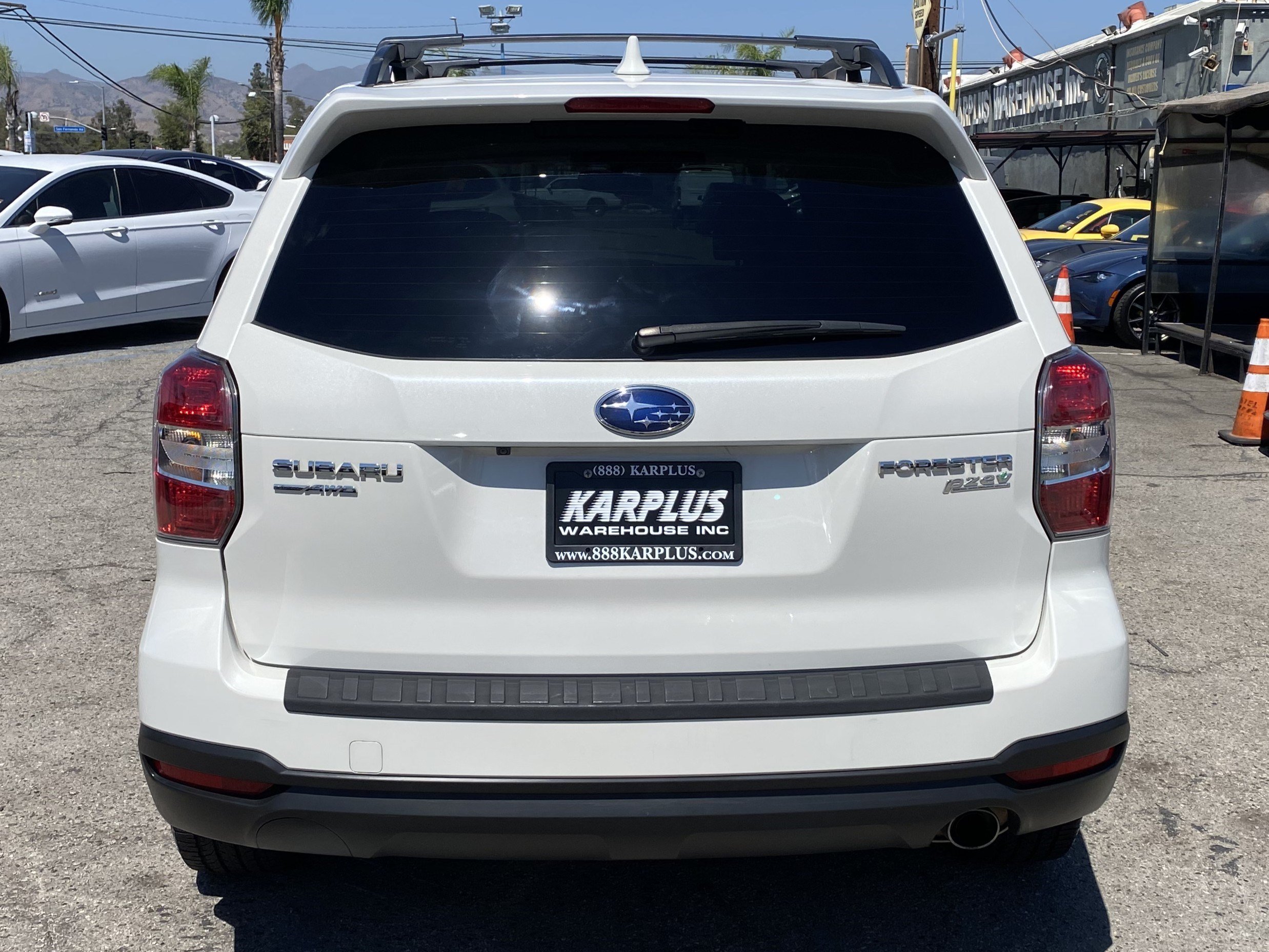 Used 2016 Subaru Forester 2.5i Limited AWD/4WD image 9