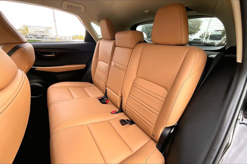 Used 2016 Lexus NX 200t FWD image 31
