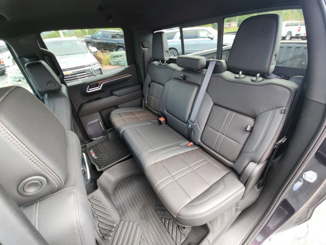 Used 2022 Chevrolet Silverado 1500 High Country w/ Z71 Off-Road Package image 23