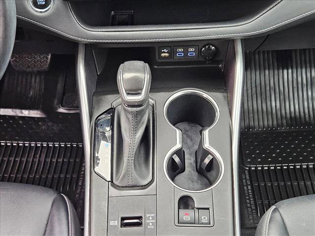 Used 2022 Toyota Highlander XSE image 11