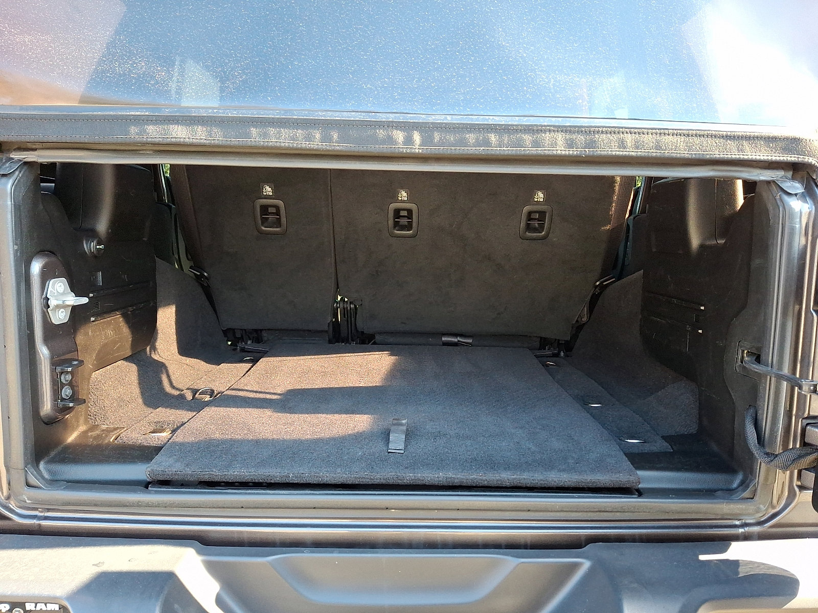 Certified 2020 Jeep Wrangler Unlimited Sport S image 29