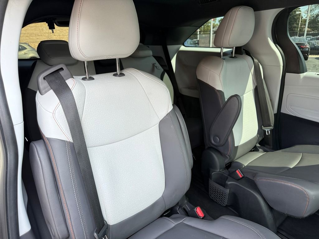 Certified 2022 Toyota Sienna XSE image 25