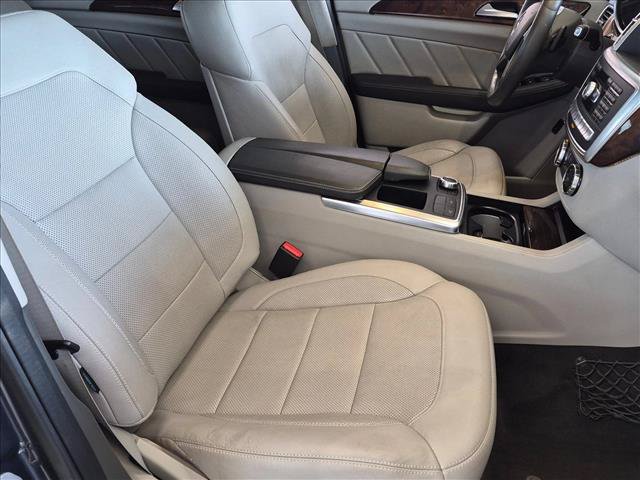 Used 2016 Mercedes-Benz GL 450 4MATIC image 21