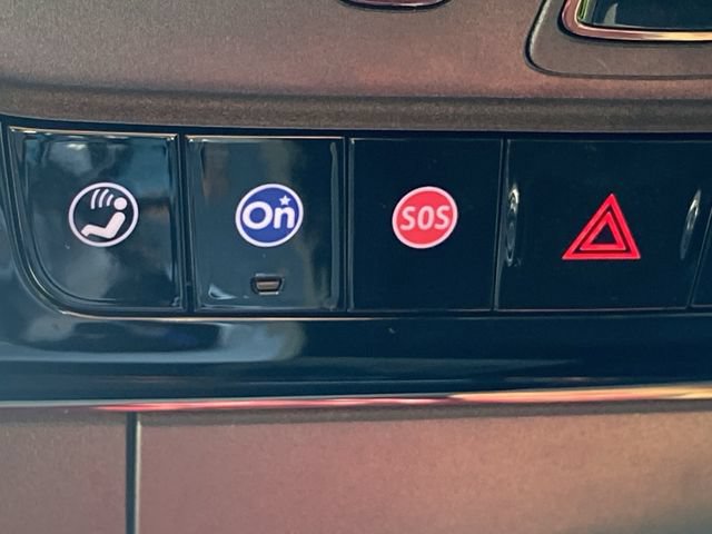 Certified 2024 Cadillac Lyriq Tech w/ Driver Assist Package AWD/4WD image 28