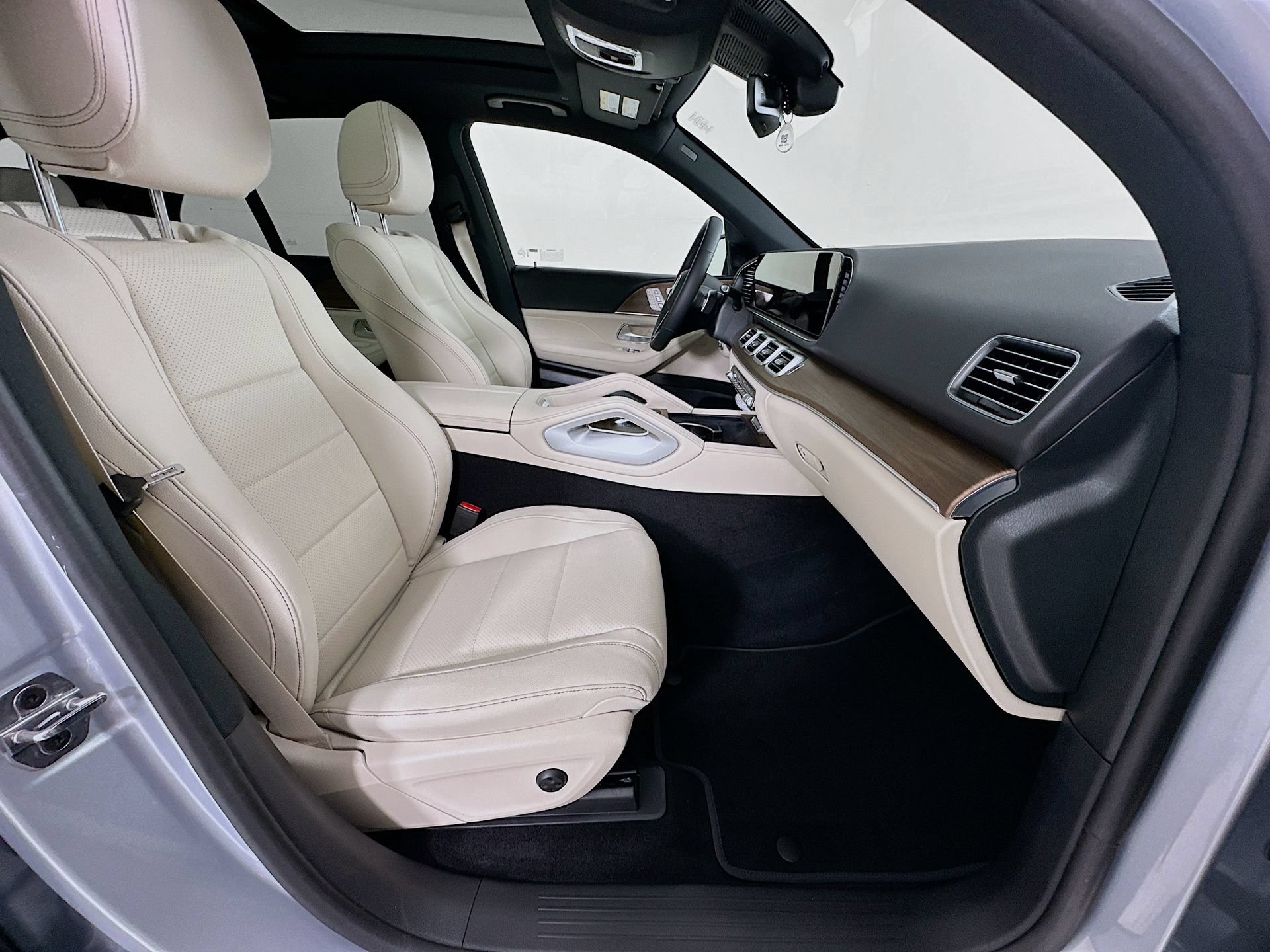 New 2026 Mercedes-Benz GLE 350 4MATIC image 31