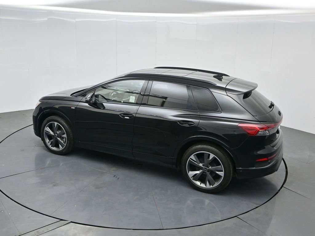 Used 2024 Audi Q4 e-tron Premium Plus w/ Premium Plus AWD/4WD image 40