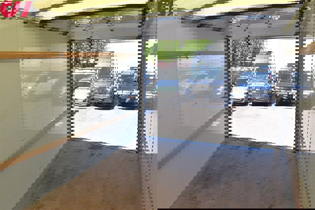 Used 2022 Ford E-350 and Econoline 350 Super Duty image 25