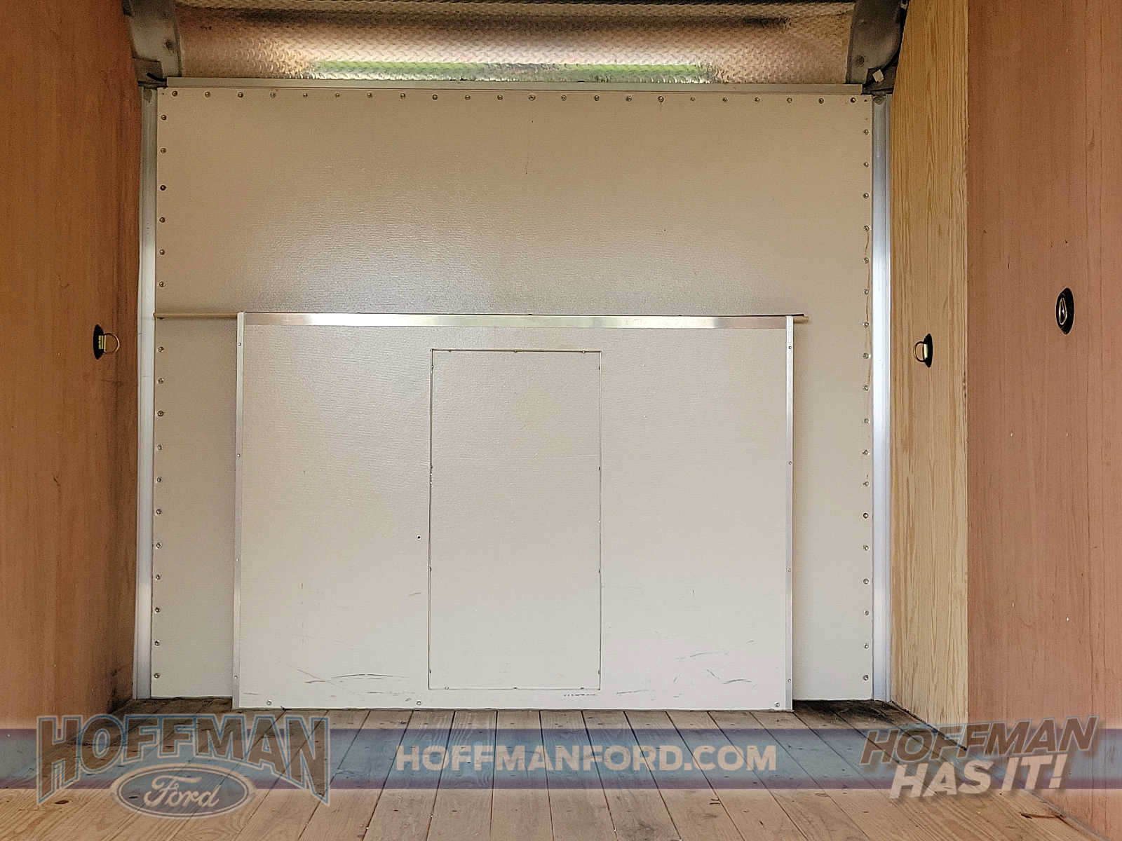 Used 2017 Ford E-350 and Econoline 350 Super Duty w/ Power Windows & Locks Group RWD image 27