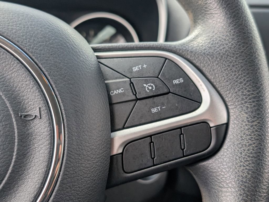 Used 2018 Jeep Compass Sport image 24