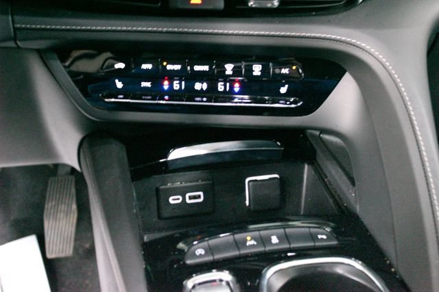 Used 2022 Buick Envision Preferred FWD image 21