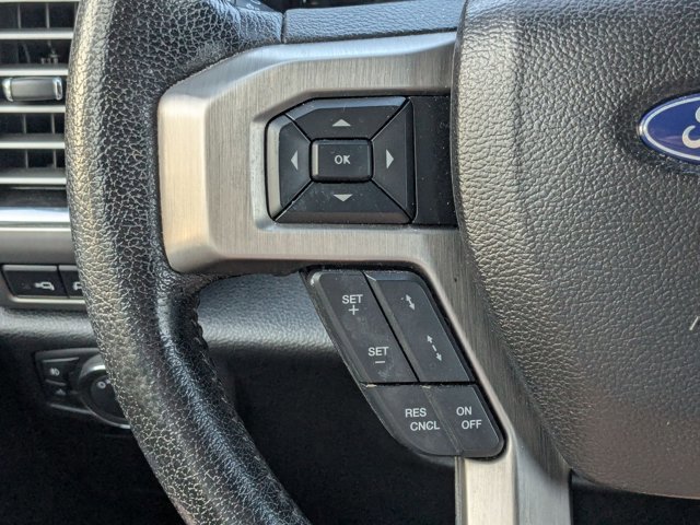 Used 2016 Ford F150 Platinum w/ Equipment Group 701A Luxury AWD/4WD image 4