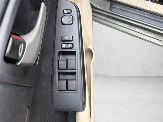 Used 2014 Toyota Camry LE FWD image 4