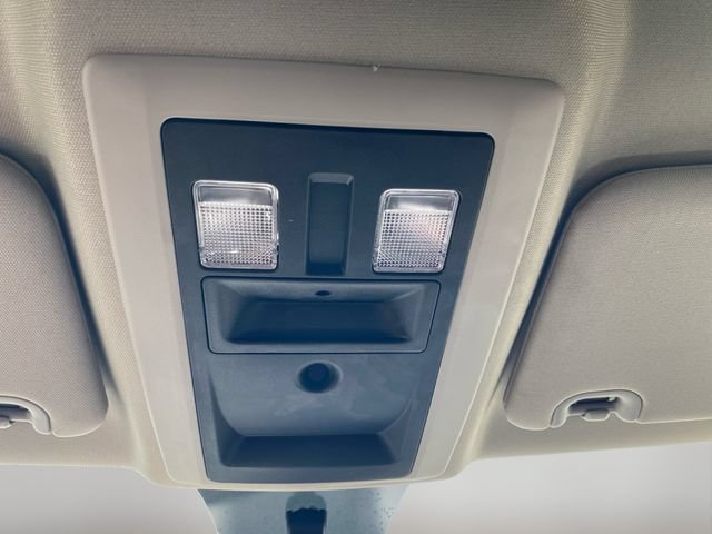 Used 2024 RAM 1500 Classic SLT AWD/4WD image 27