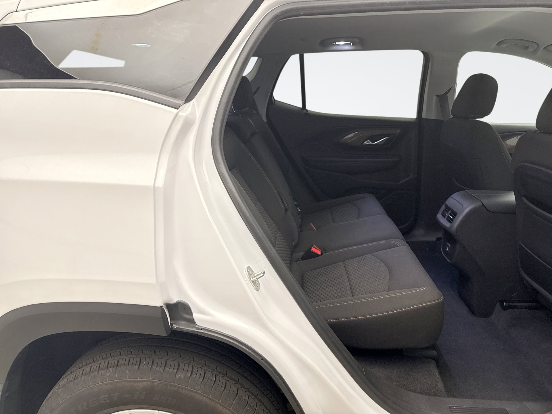 Used 2020 GMC Terrain SLE w/ Driver Convenience Package AWD/4WD image 17