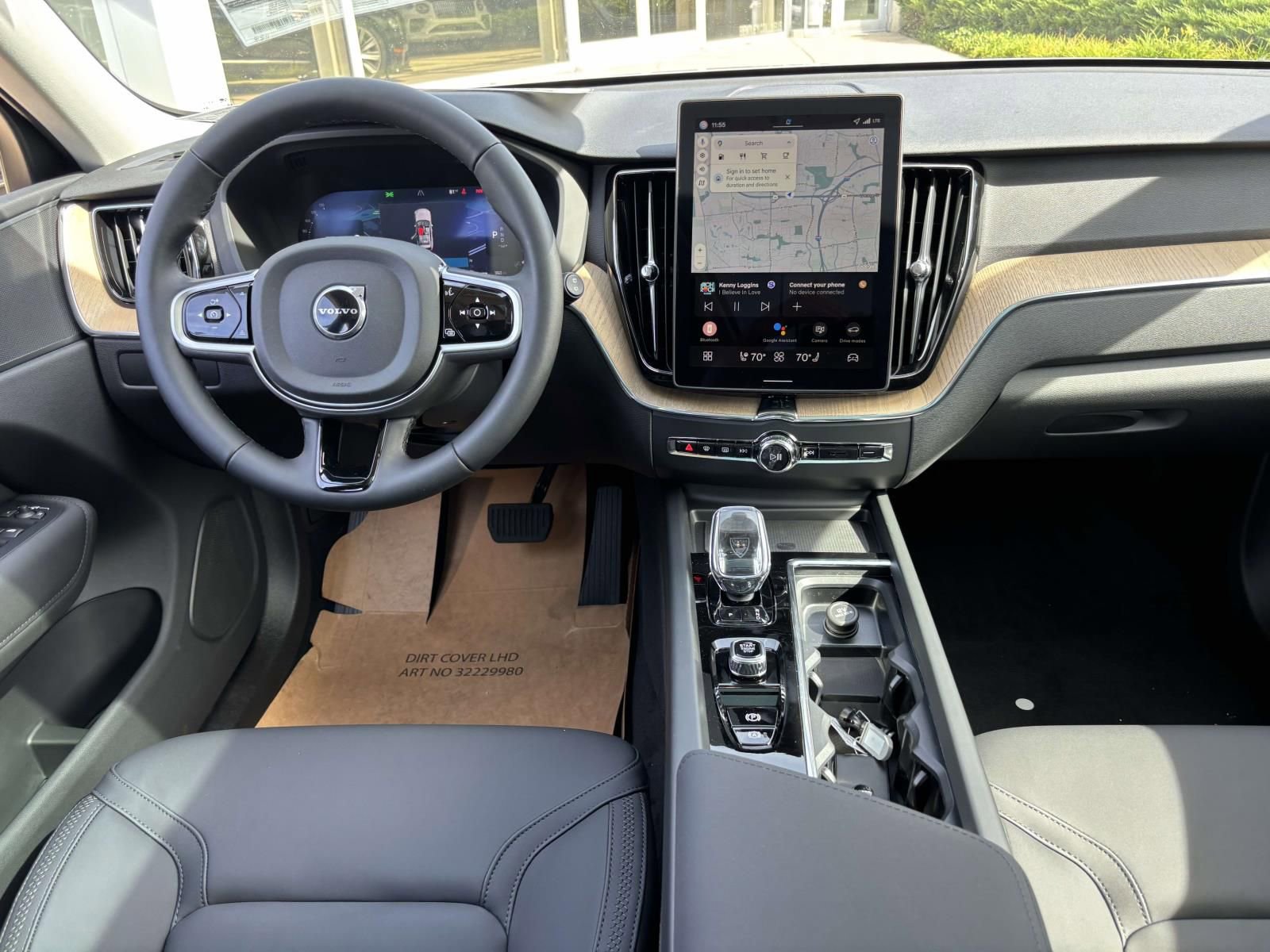 New 2026 Volvo XC60 B5 Plus w/ Protection Package Premier image 27