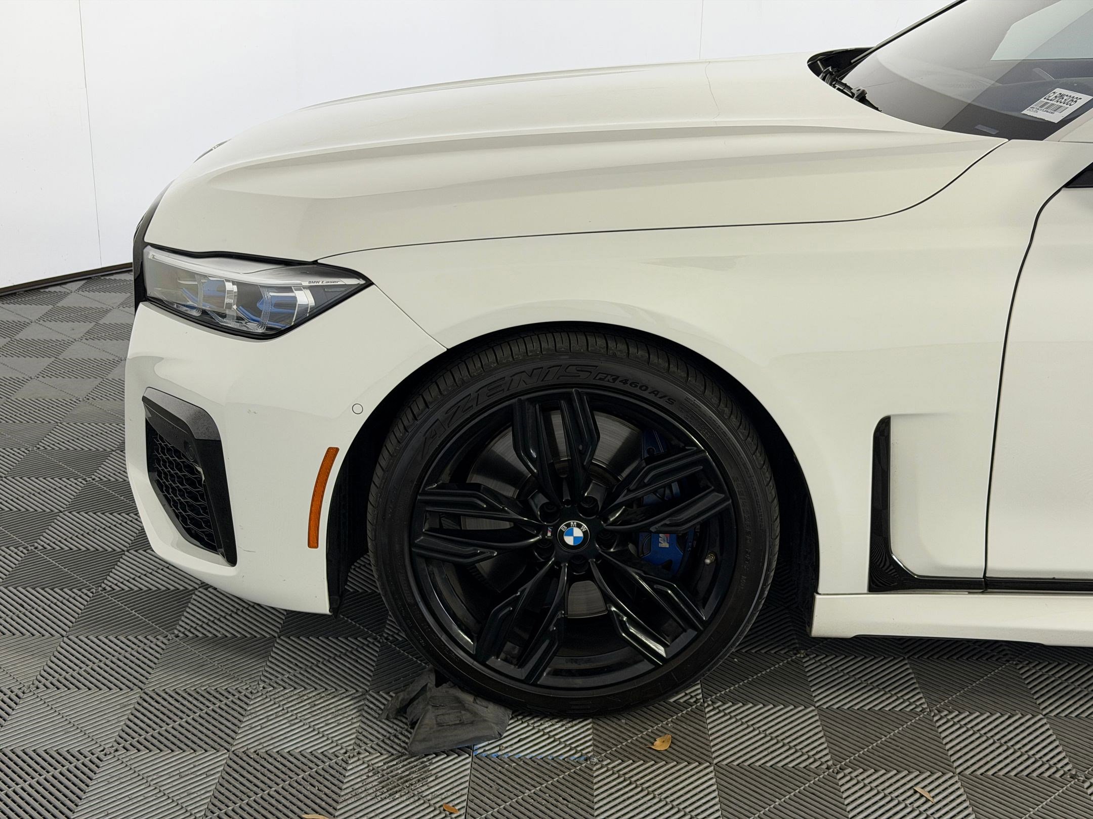 Used 2020 BMW M760i xDrive w/ Luxury Rear Seating Package image 11