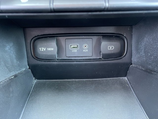Used 2020 Hyundai Santa Fe SEL image 35