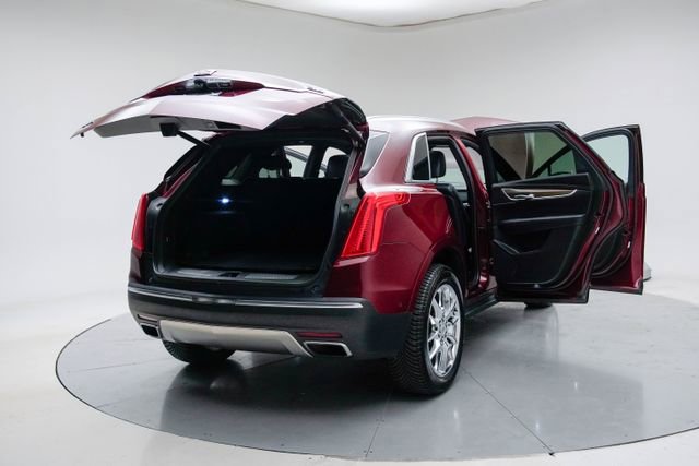 Used 2017 Cadillac XT5 Platinum w/ Driver Assist Package image 21