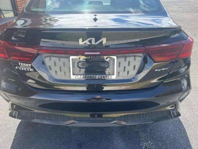Used 2023 Kia Forte GT-Line w/ GT-Line Premium Package image 16