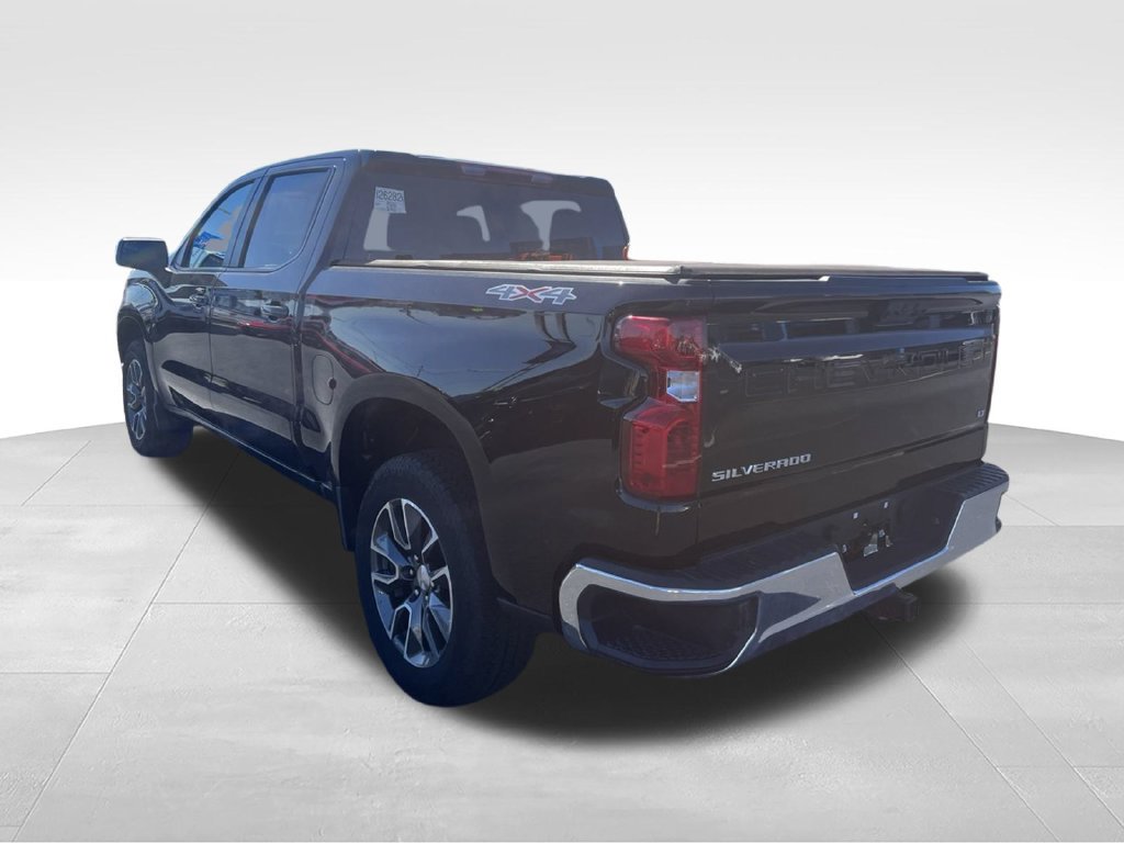 Used 2024 Chevrolet Silverado 1500 LT AWD/4WD image 6
