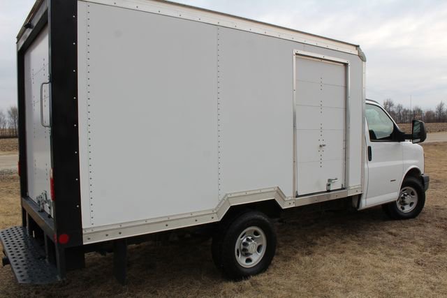 Used 2016 Chevrolet Express 3500 image 13
