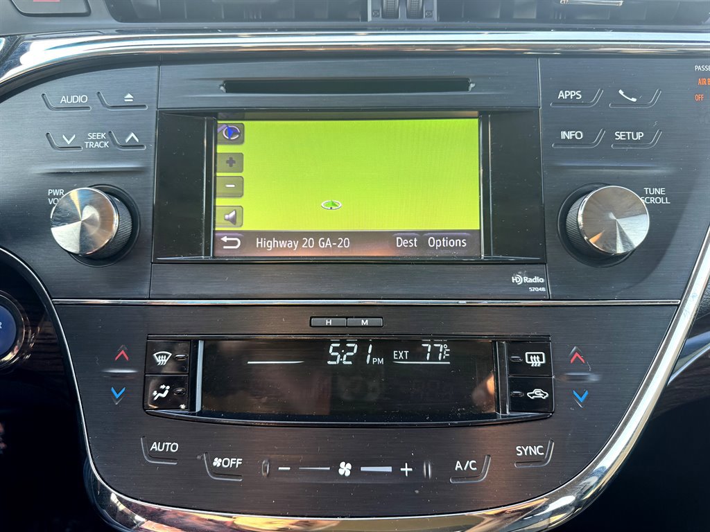 Used 2014 Toyota Avalon XLE Touring FWD image 4