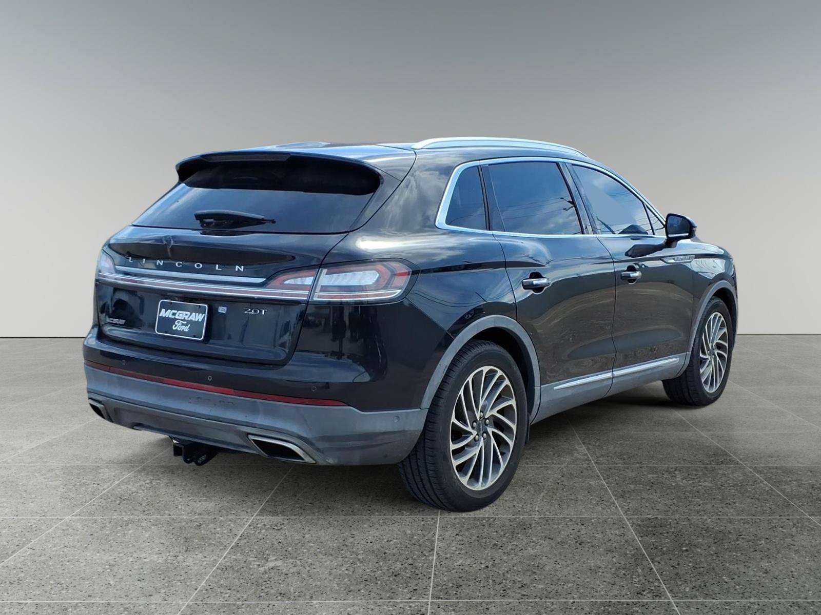 Used 2020 Lincoln Nautilus Reserve FWD image 3