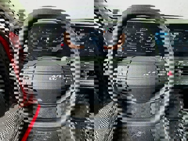 Certified 2025 Kia K4 LXS image 11