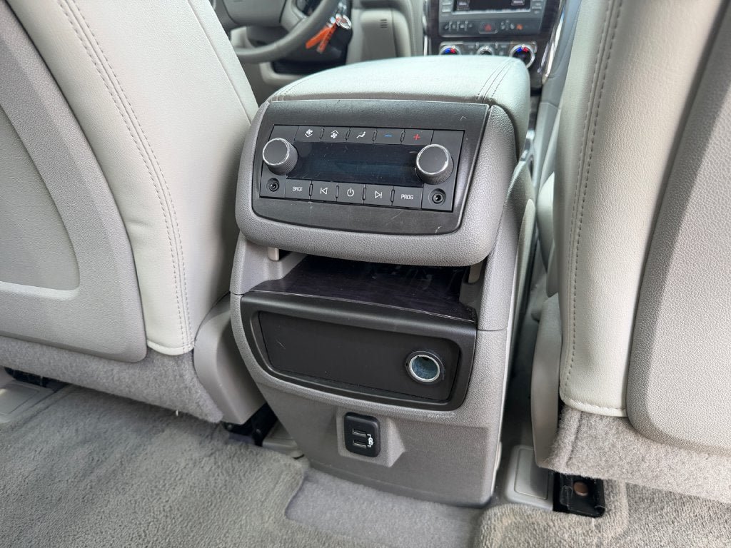 Used 2017 Buick Enclave Premium w/ Experience Buick Package AWD/4WD image 33