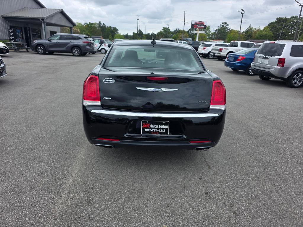 Used 2017 Chrysler 300 C w/ Light Group image 3