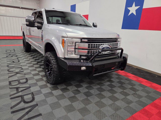 Used 2017 Ford F250 Platinum w/ Platinum Ultimate Package AWD/4WD image 16