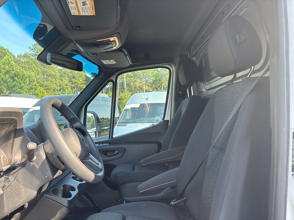 Used 2023 Mercedes-Benz Sprinter 144 Cargo image 42
