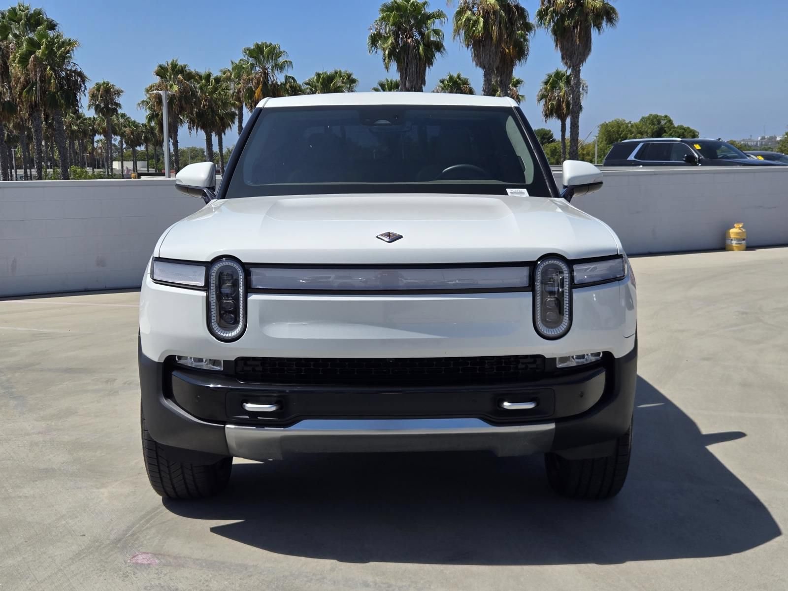 Used 2022 Rivian R1T Adventure AWD/4WD image 3